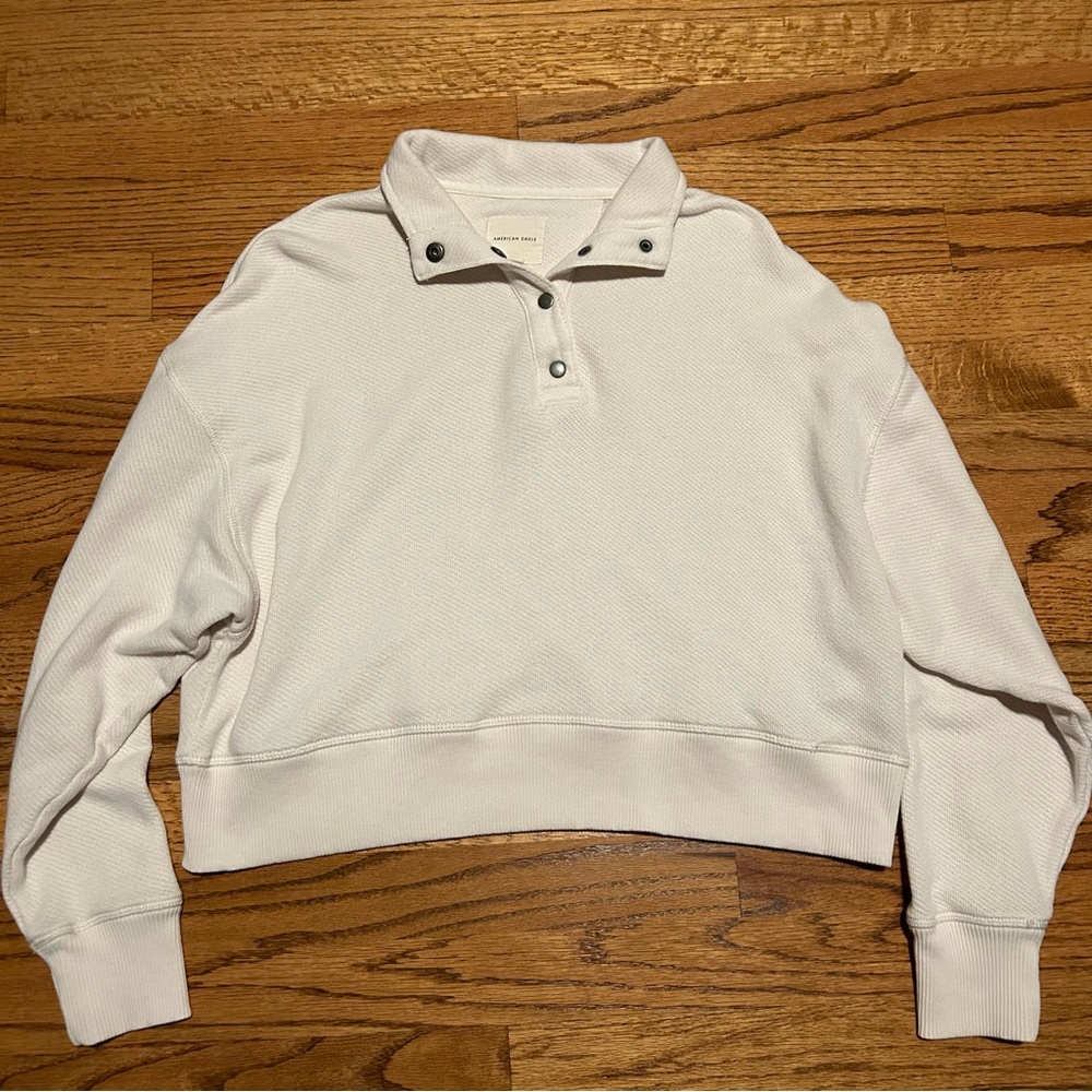 American Eagle cropped sweatshirt